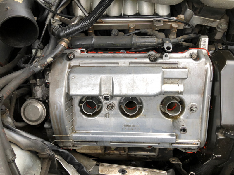 Fun fact: the left and right side heads on the Audi 2.8 are interchangeable. They just sit backwards of each other on each side.